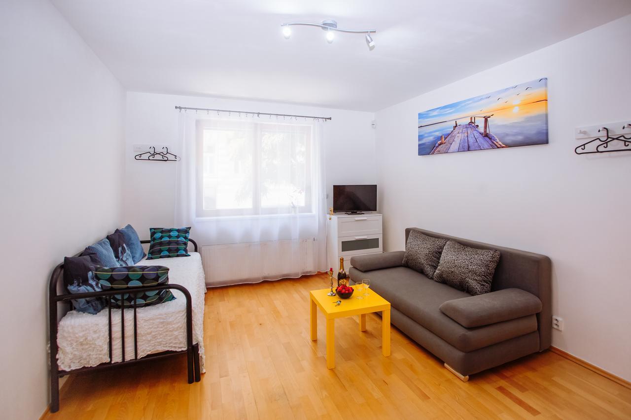 Beautiful Apartment In Central Residence Praga Zewnętrze zdjęcie