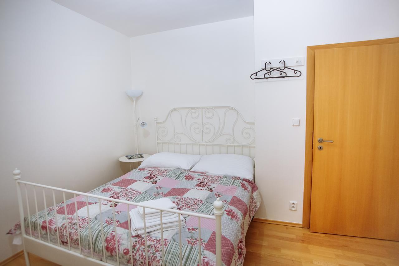 Beautiful Apartment In Central Residence Praga Zewnętrze zdjęcie